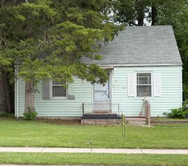 10 W 37th Avenue, Hobart, IN 46342