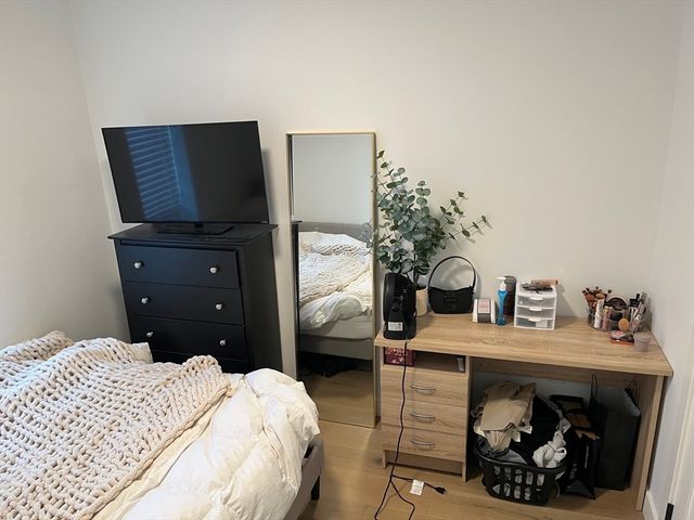 144 Old Colony Ave 303, Boston, MA 02127