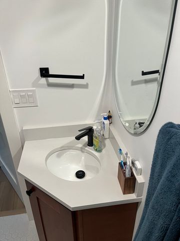 144 Old Colony Ave 303, Boston, MA 02127