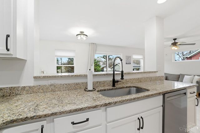 3723 Carlton Avenue, Fairfax, OH 45227