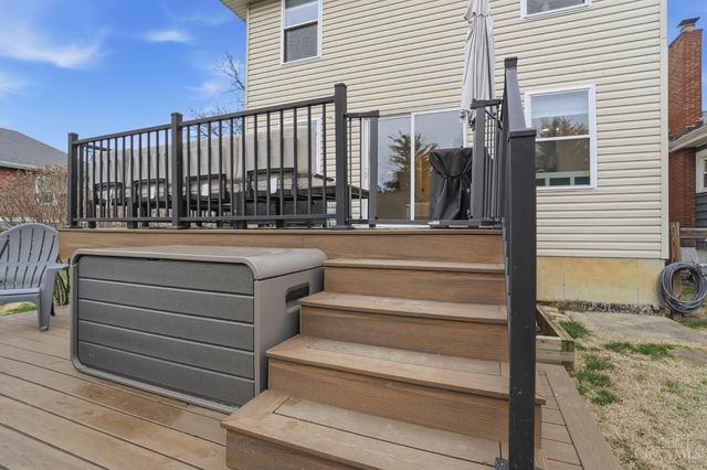 3723 Carlton Avenue, Fairfax, OH 45227