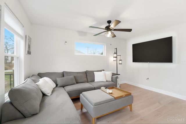 3723 Carlton Avenue, Fairfax, OH 45227