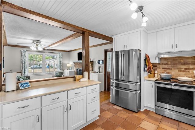 452 Warhawks RD, Chesapeake, VA 23322