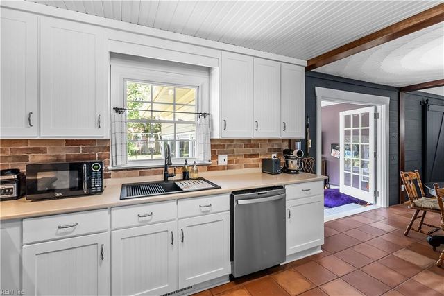 452 Warhawks RD, Chesapeake, VA 23322
