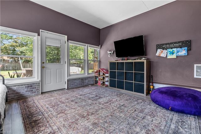 452 Warhawks RD, Chesapeake, VA 23322