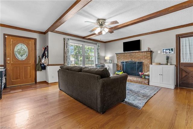 452 Warhawks RD, Chesapeake, VA 23322