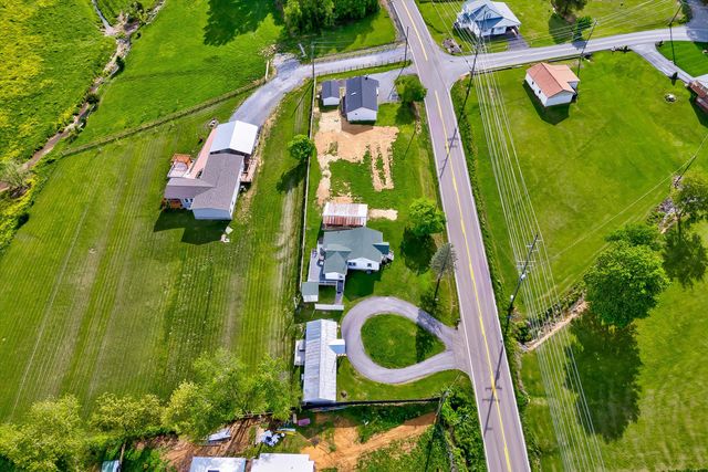 3969 3975 Wears Valley Road, Sevierville, TN 37862