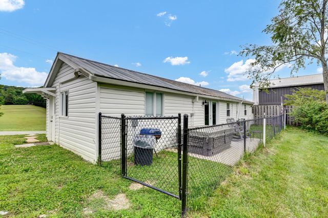 3969 3975 Wears Valley Road, Sevierville, TN 37862