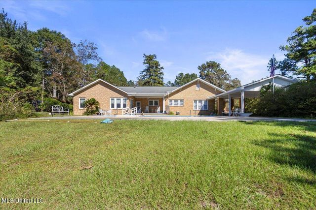 449 Oak Hill Road, Poplarville, MS 39470