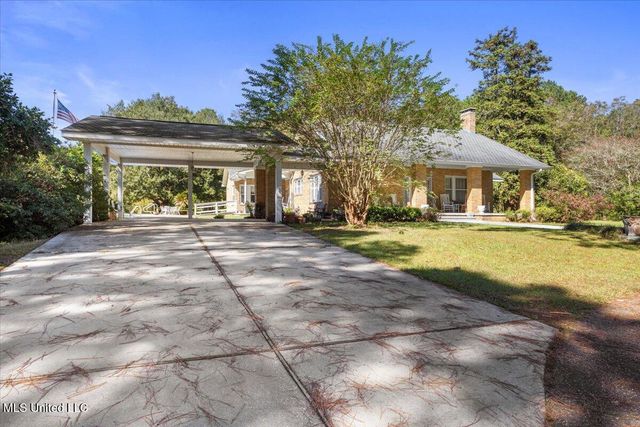 449 Oak Hill Road, Poplarville, MS 39470