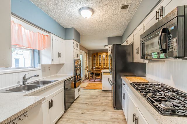 327 Harman Street, Duncanville, TX 75116