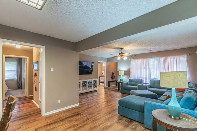 327 Harman Street, Duncanville, TX 75116