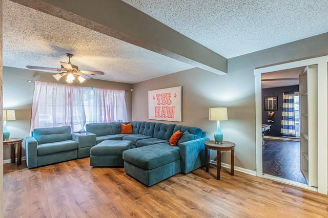 327 Harman Street, Duncanville, TX 75116