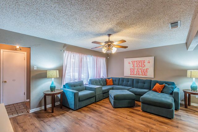 327 Harman Street, Duncanville, TX 75116