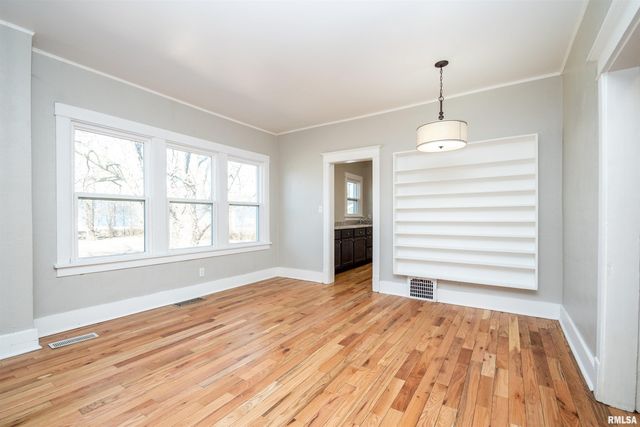 331 MCKINLEY Street, East Peoria, IL 61611