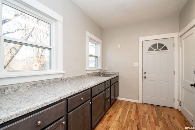 331 MCKINLEY Street, East Peoria, IL 61611