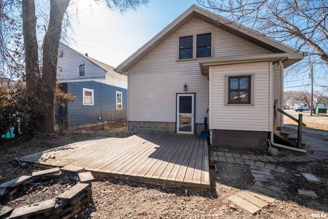 331 MCKINLEY Street, East Peoria, IL 61611