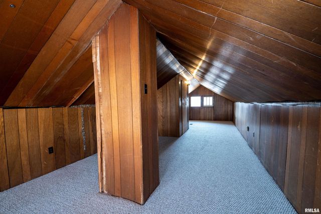 331 MCKINLEY Street, East Peoria, IL 61611