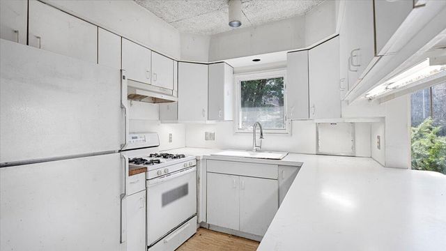 1307 Lutz Avenue, Ann Arbor, MI 48103