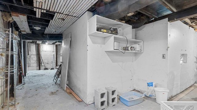 1307 Lutz Avenue, Ann Arbor, MI 48103