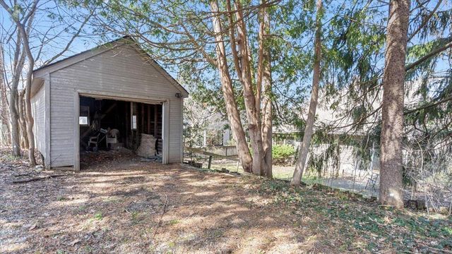 1307 Lutz Avenue, Ann Arbor, MI 48103