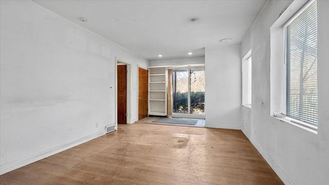 1307 Lutz Avenue, Ann Arbor, MI 48103