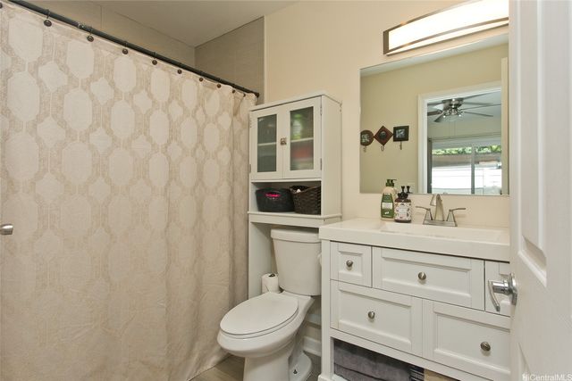 84-810 Farrington Highway C, Waianae, HI 96792