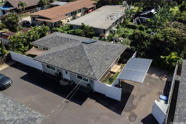 84-810 Farrington Highway C, Waianae, HI 96792