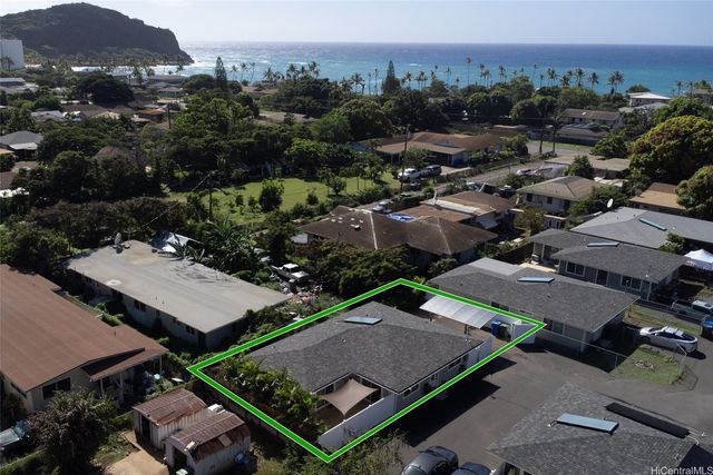 84-810 Farrington Highway C, Waianae, HI 96792