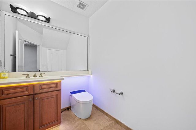 5102 Artesa Way W, Palm Beach Gardens, FL 33418