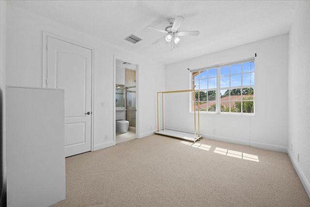5102 Artesa Way W, Palm Beach Gardens, FL 33418