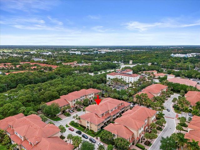 5102 Artesa Way W, Palm Beach Gardens, FL 33418