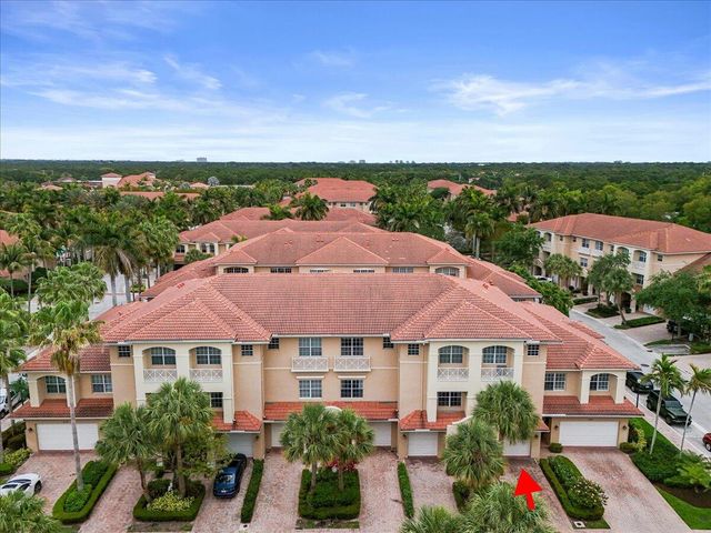 5102 Artesa Way W, Palm Beach Gardens, FL 33418