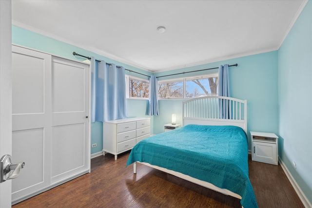 1119 Newcastle Avenue, Westchester, IL 60154