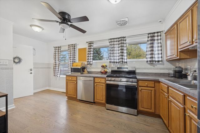 1119 Newcastle Avenue, Westchester, IL 60154