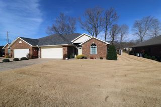 19 Emerald Cv Unit B, Paris, TN 38242