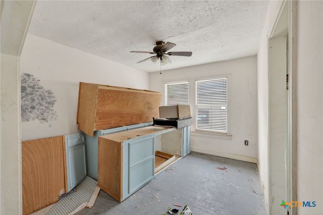 2011 N Jecker, Victoria, TX 77901