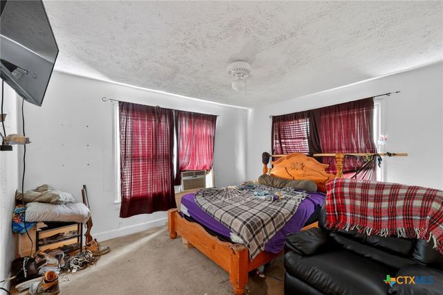 2011 N Jecker, Victoria, TX 77901