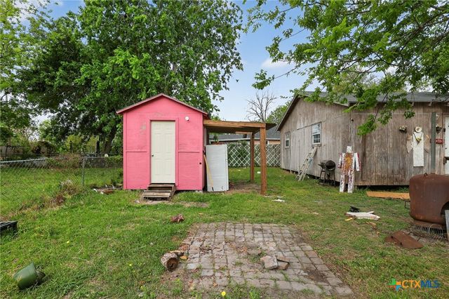 2011 N Jecker, Victoria, TX 77901