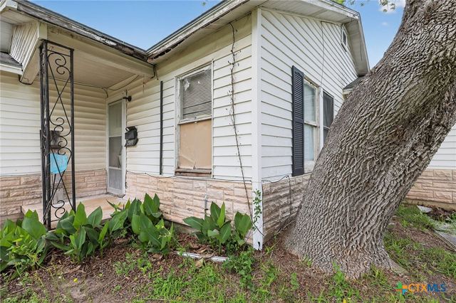 2011 N Jecker, Victoria, TX 77901