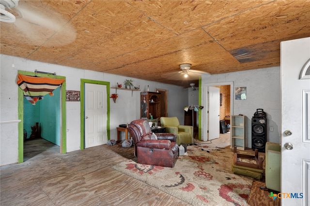 2011 N Jecker, Victoria, TX 77901