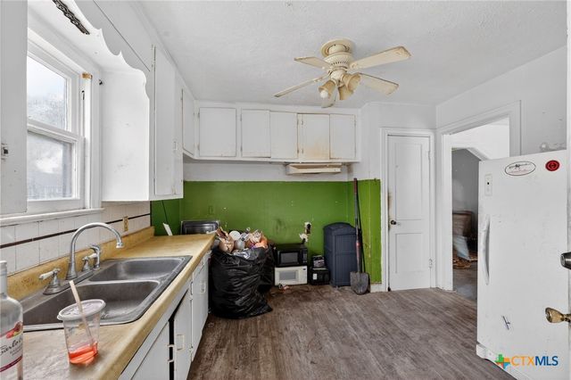 2011 N Jecker, Victoria, TX 77901