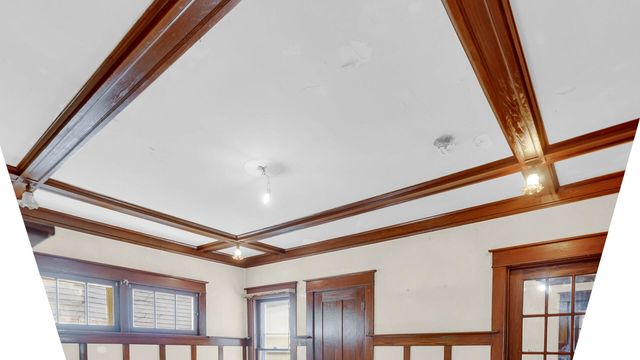 101 E Lincolnway, La Porte, IN 46350