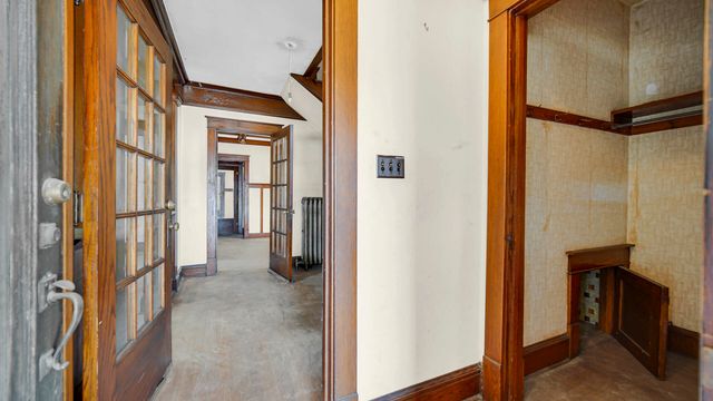 101 E Lincolnway, La Porte, IN 46350