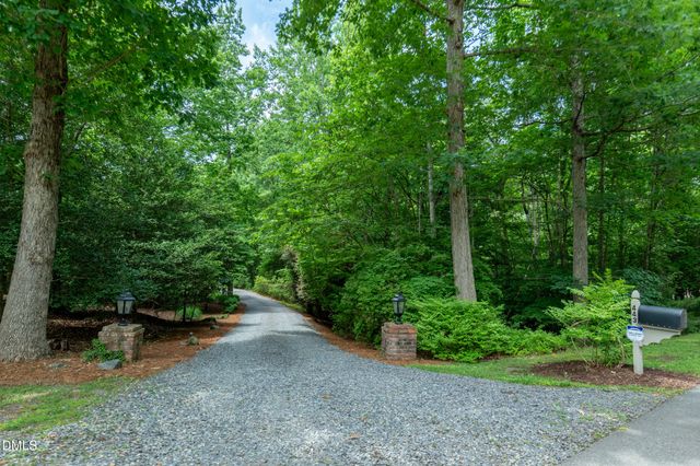 443 Valley Lane, Pittsboro, NC 27312