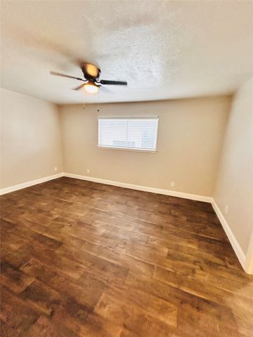 2211 S Vernon Avenue 218, Dallas, TX 75224