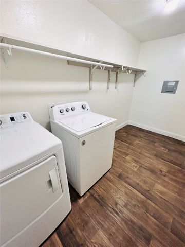 2211 S Vernon Avenue 218, Dallas, TX 75224