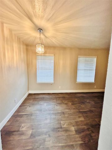 2211 S Vernon Avenue 218, Dallas, TX 75224