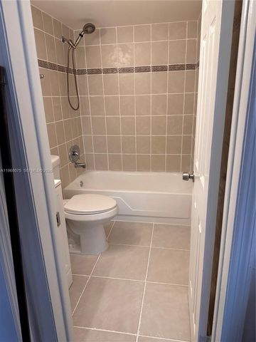 8600 SW 67th Ave 942, Pinecrest, FL 33156