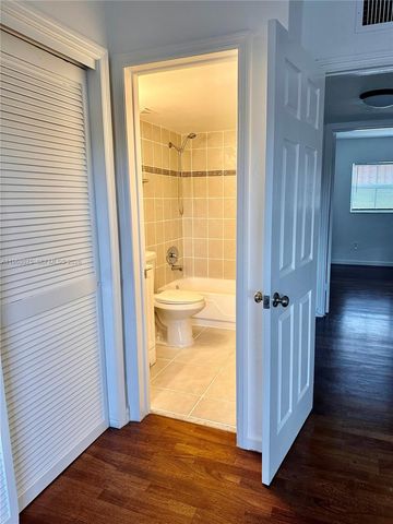 8600 SW 67th Ave 942, Pinecrest, FL 33156